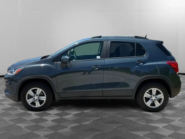 Certified 2021 Chevrolet Trax LT with VIN KL7CJPSM5MB365929 for sale in Urbandale, IA