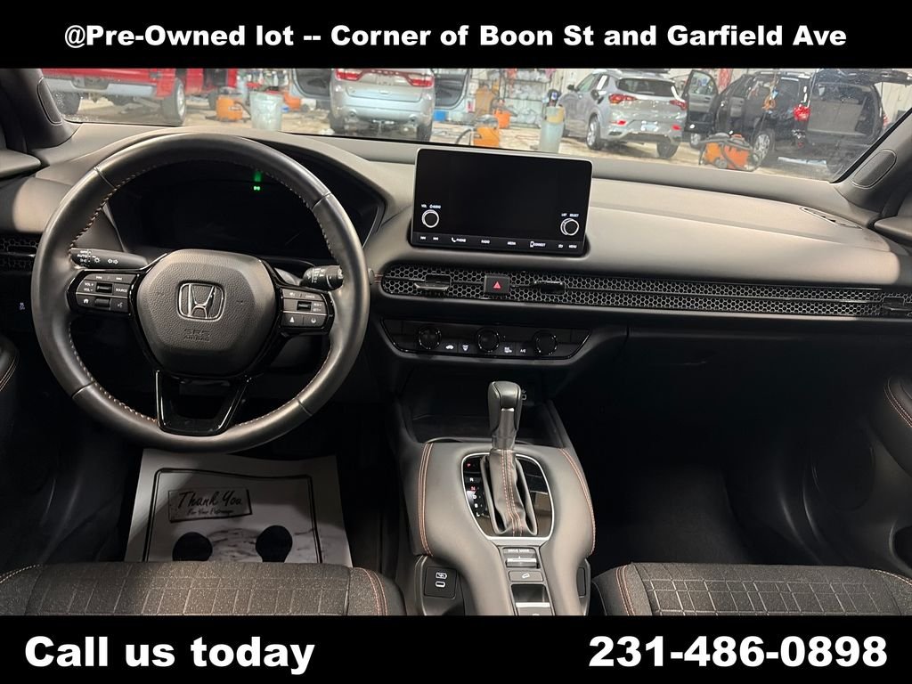 Used 2024  Honda Sport image 17