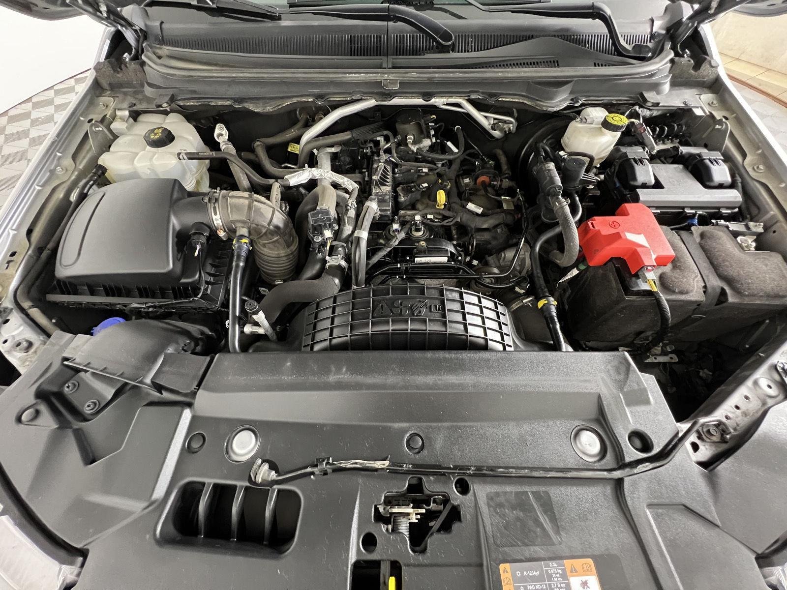 Used 2022 Iconic Silver Ford LARIAT image 22