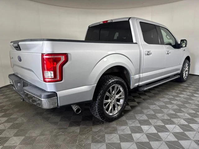 Used 2016 Silver Ford XLT image 3