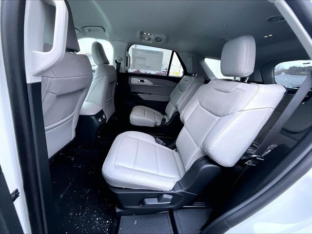 2026 Ford Explorer — photo 24