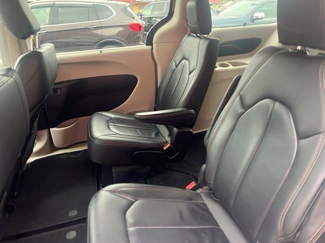 2017 Chrysler Pacifica Touring-L - Photo 7