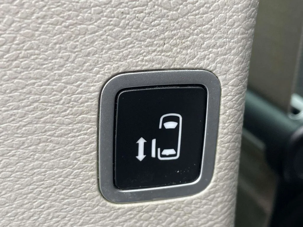 Certified Used 2017 Red Chrysler Touring L image 22