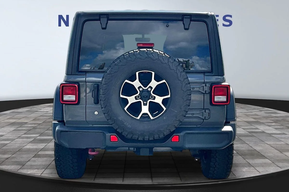 Used 2020  Jeep Rubicon 4x4 image 5