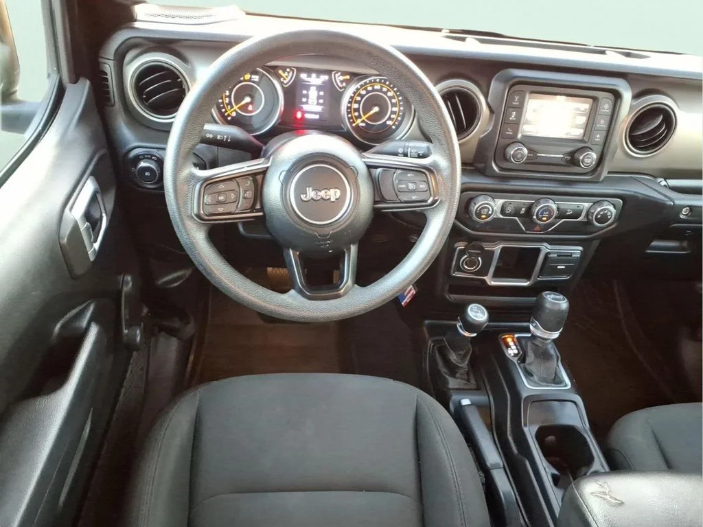 Used 2019 Black Jeep Unlimited Sport image 18