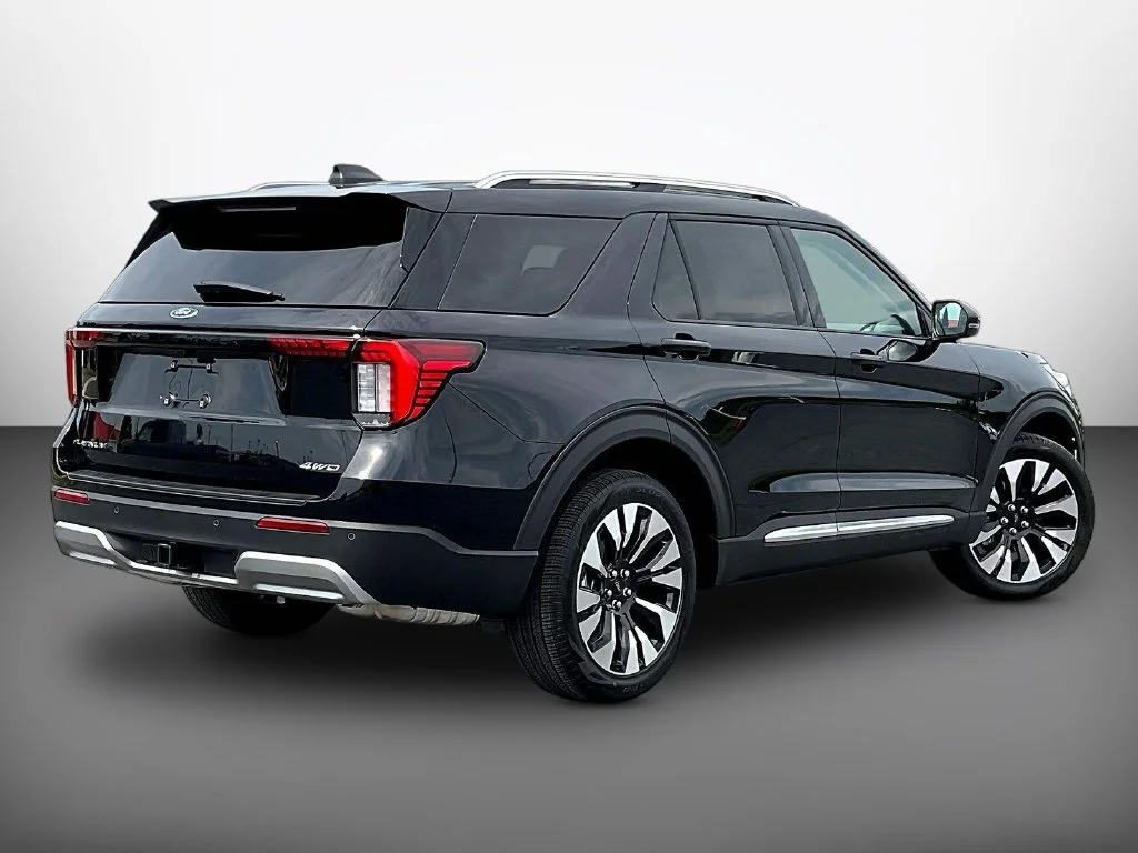 New 2026 Agate Black Metallic Ford Platinum™ image 16