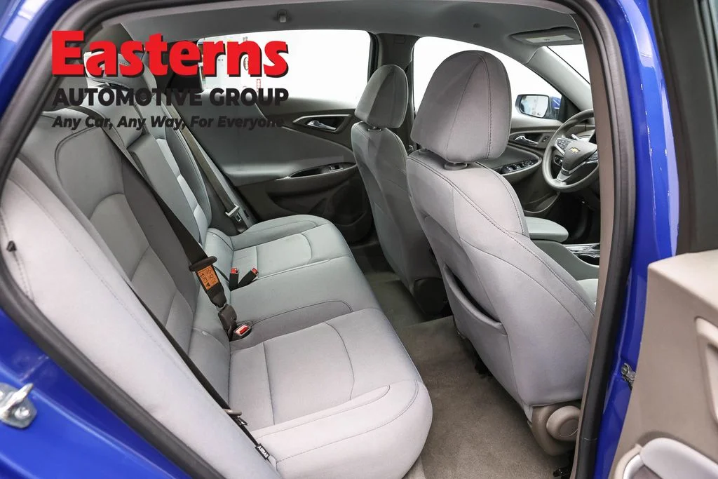 Used 2023 Blue Chevrolet LT image 23
