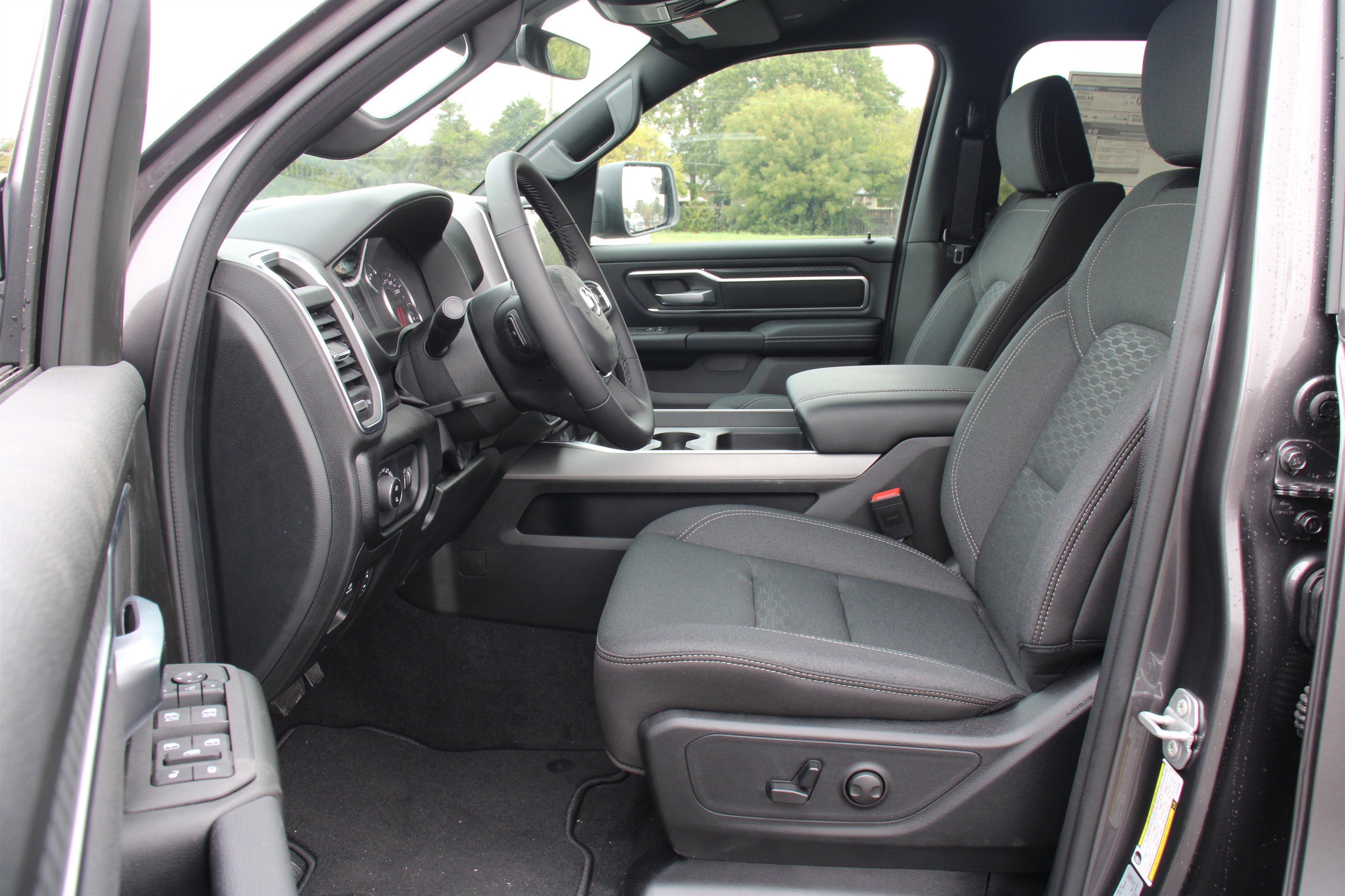 2026 Ram 1500 Big Horn photo 3