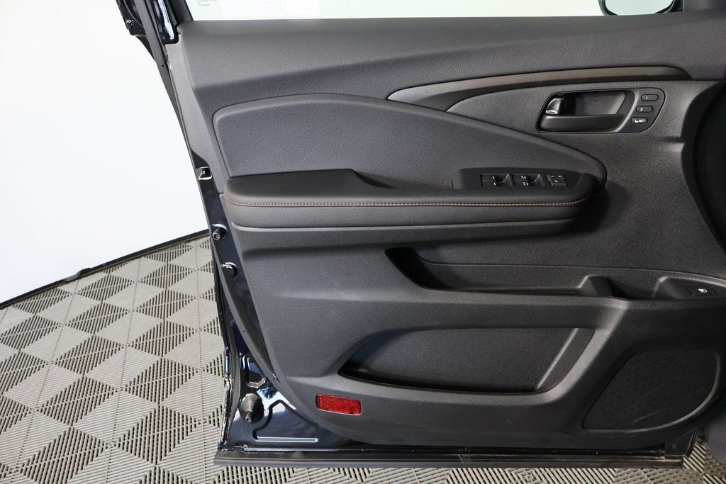 New 2026 Crystal Black Pearl Honda TrailSport image 7