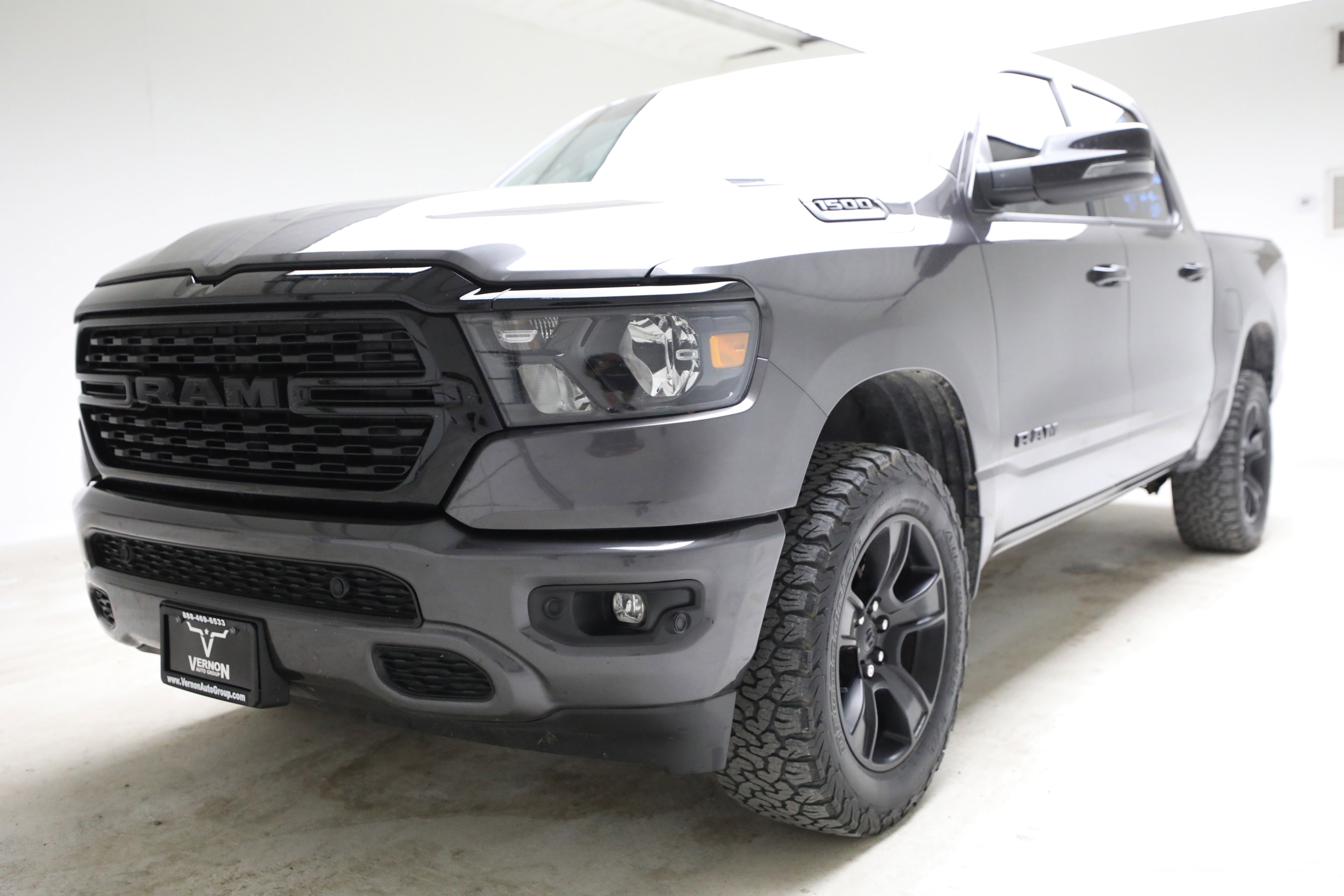 2024 RAM 1500 Big Horn/Lone Star 4x4 Crew Cab 5'7's photo