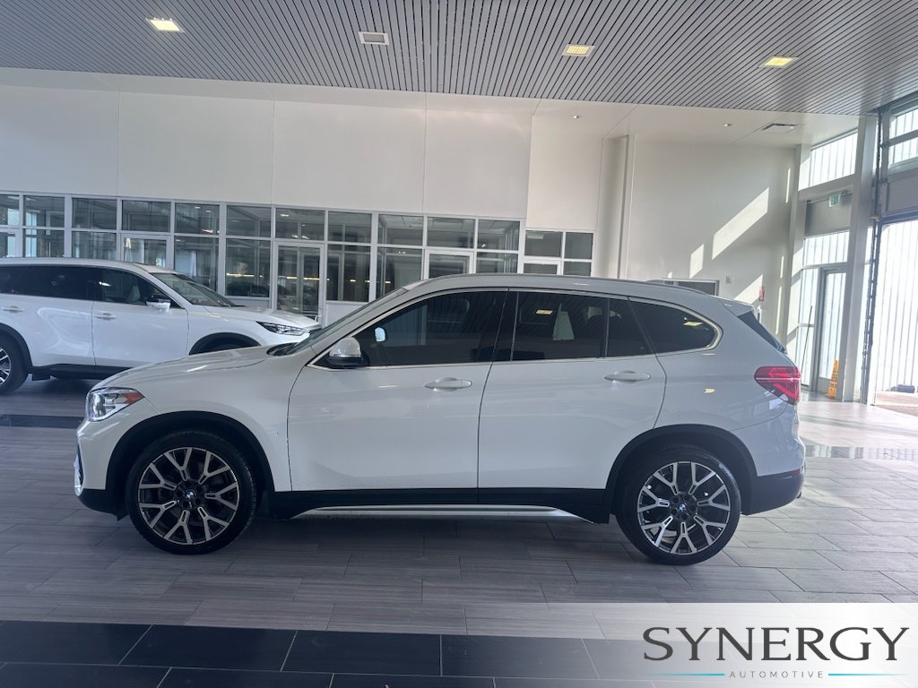 Used 2020 Alpine White BMW sDrive28i image 11
