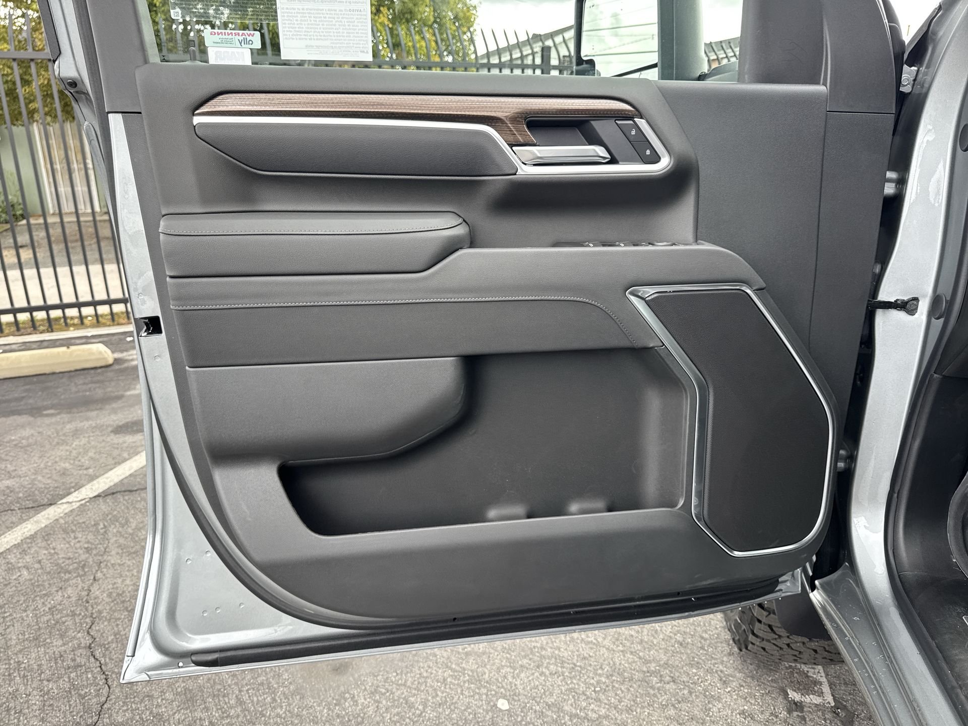New 2026 Sterling Gray Metallic Chevrolet LT image 30