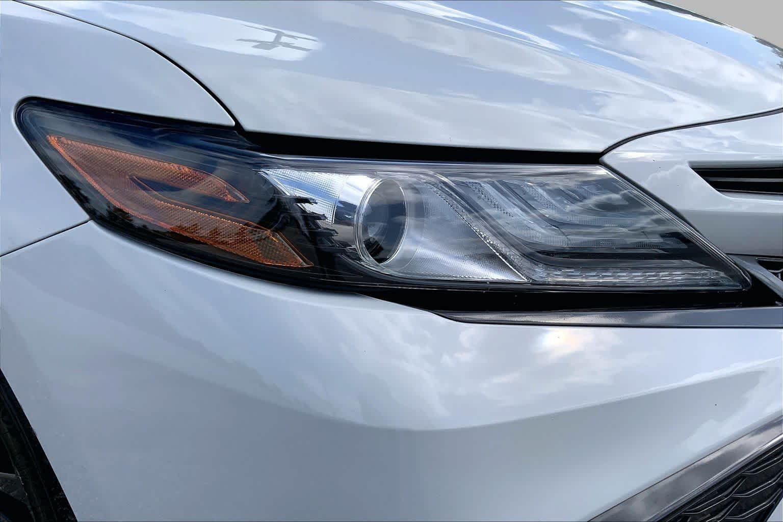 Used 2024 Ice Edge Toyota XSE image 27