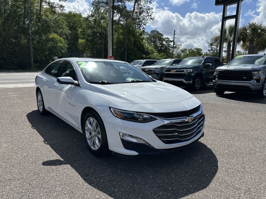 Used 2024 Summit White Chevrolet 1LT image 10