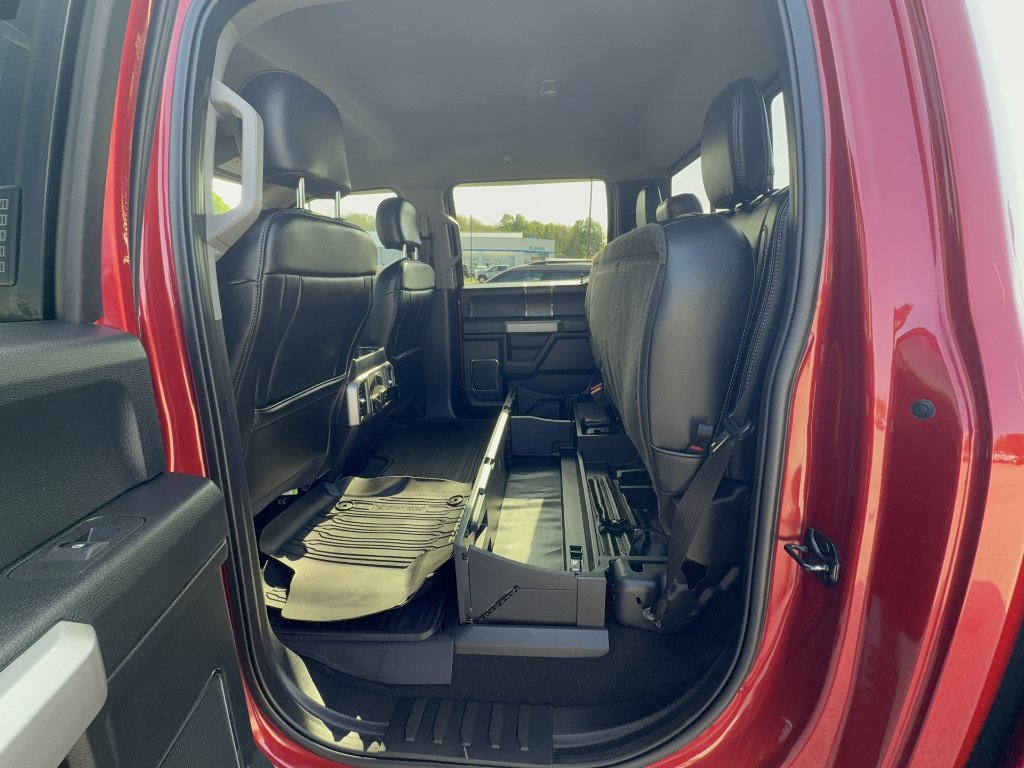 Used 2020 Rapid Red Metallic Tinted Clearcoat Ford Lariat image 20