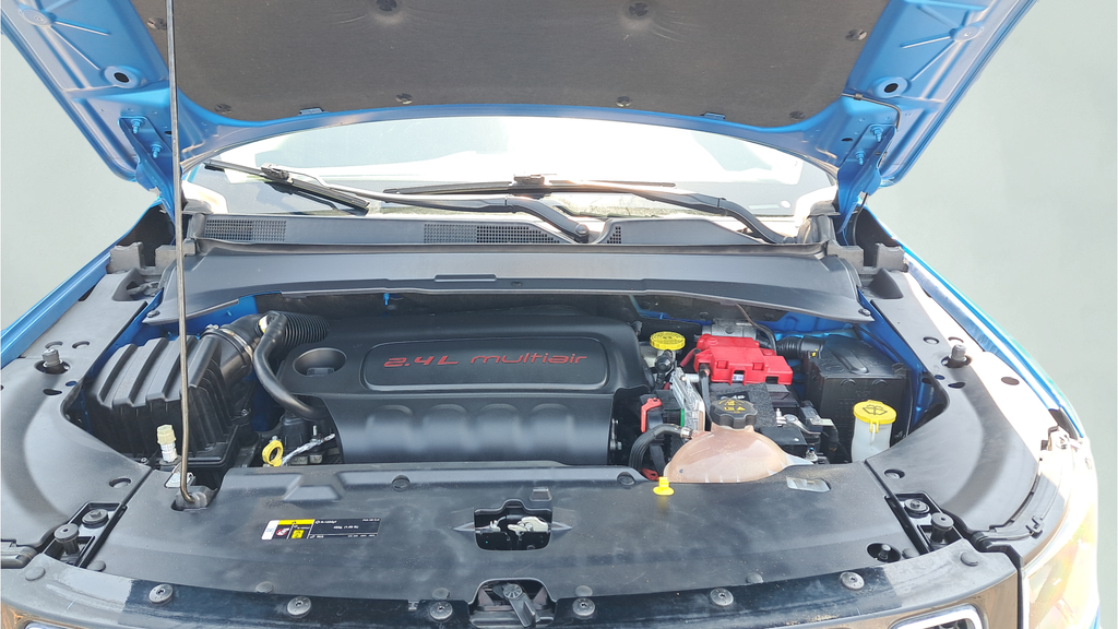 Used 2020 Blue Jeep Sport image 26