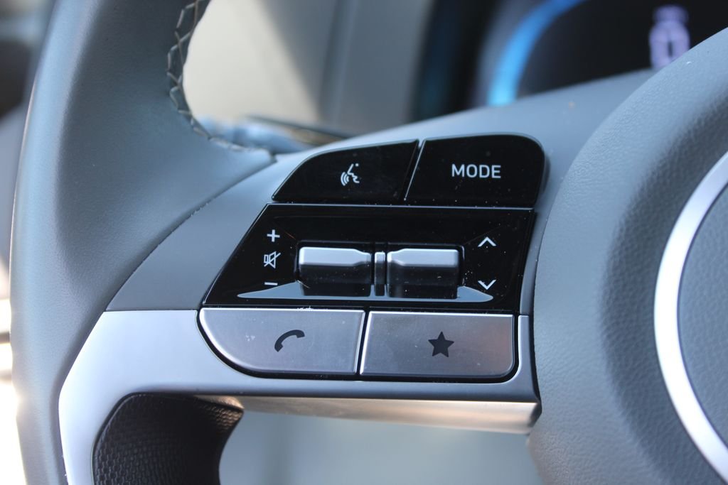 Certified Used 2025 Gray Hyundai SEL Sport image 25