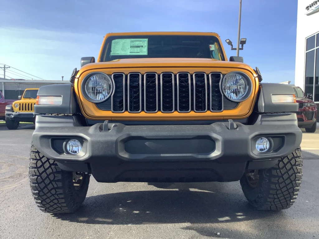 New 2026 Goldilocks Exterior Paint Jeep Sport image 10