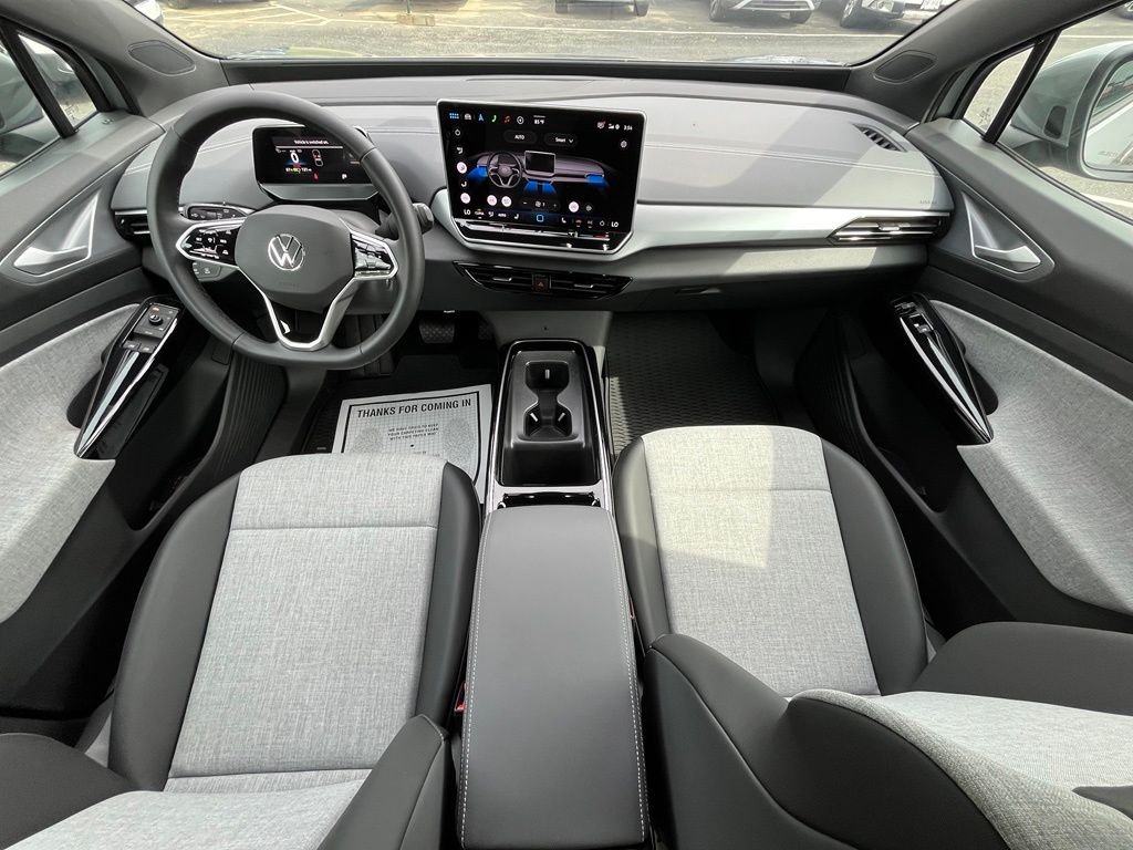 Used 2025 Silver Volkswagen Pro image 13