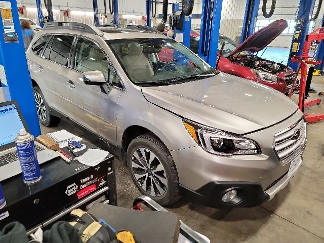 2015 Subaru Outback 2.5i Limited CVT's photo