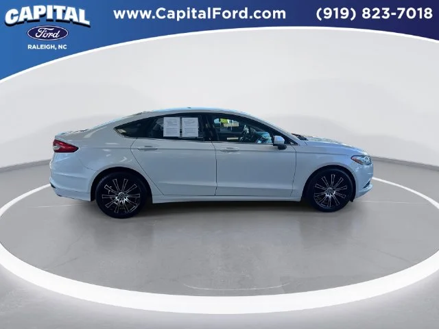 Used 2018 White Ford SE image 9
