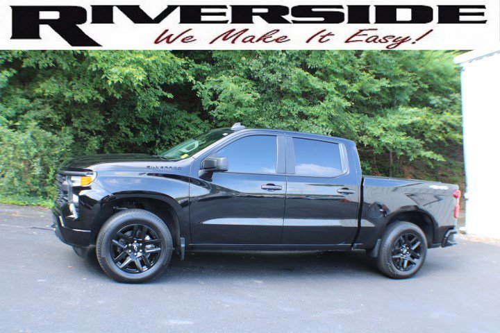 Used 2024 Black Chevrolet Custom image 4
