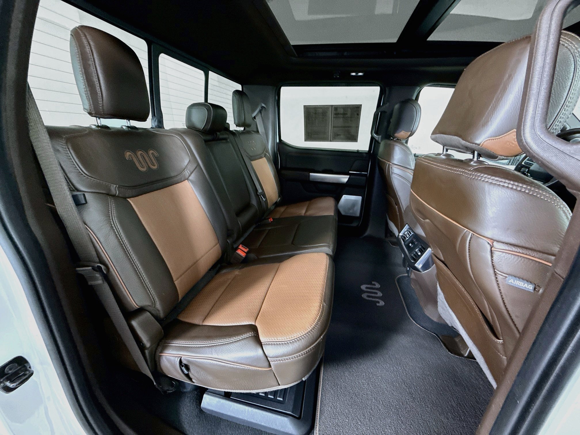 Used 2024  Ford King Ranch image 29