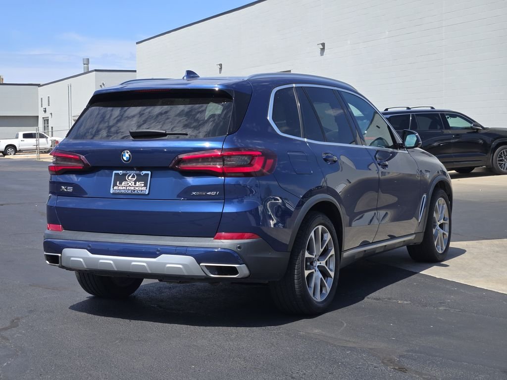 Used 2021 Blue BMW xDrive40i image 7
