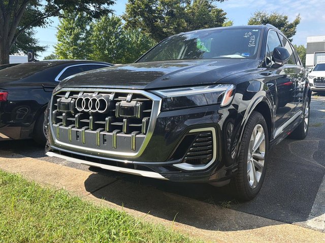 2025 Audi Q7 Premium Plus
