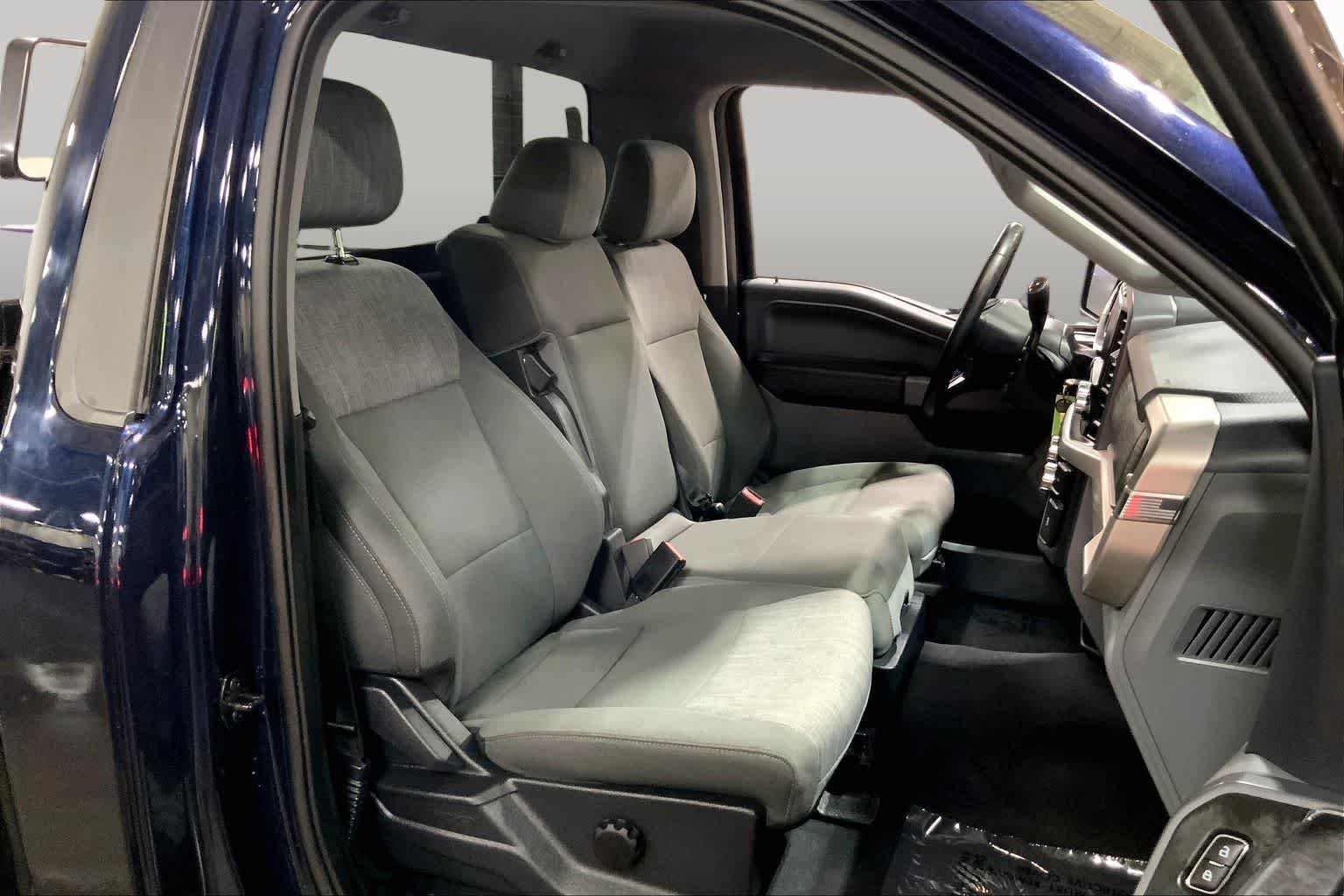 Used 2023 Antimatter Blue Metallic Ford XLT image 7