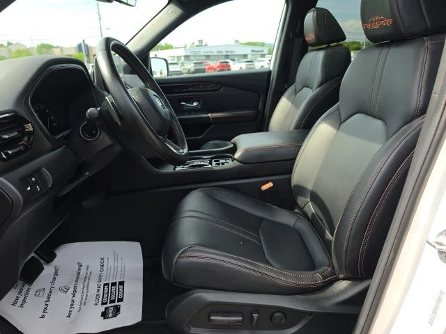 Used 2025 White Honda TrailSport image 17