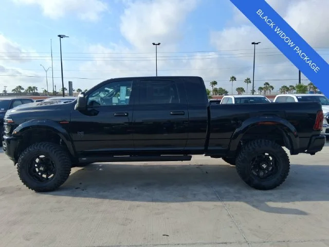New 2026 Diamond Black Crystal Pearl-Coat Exterior Paint RAM Laramie image 4
