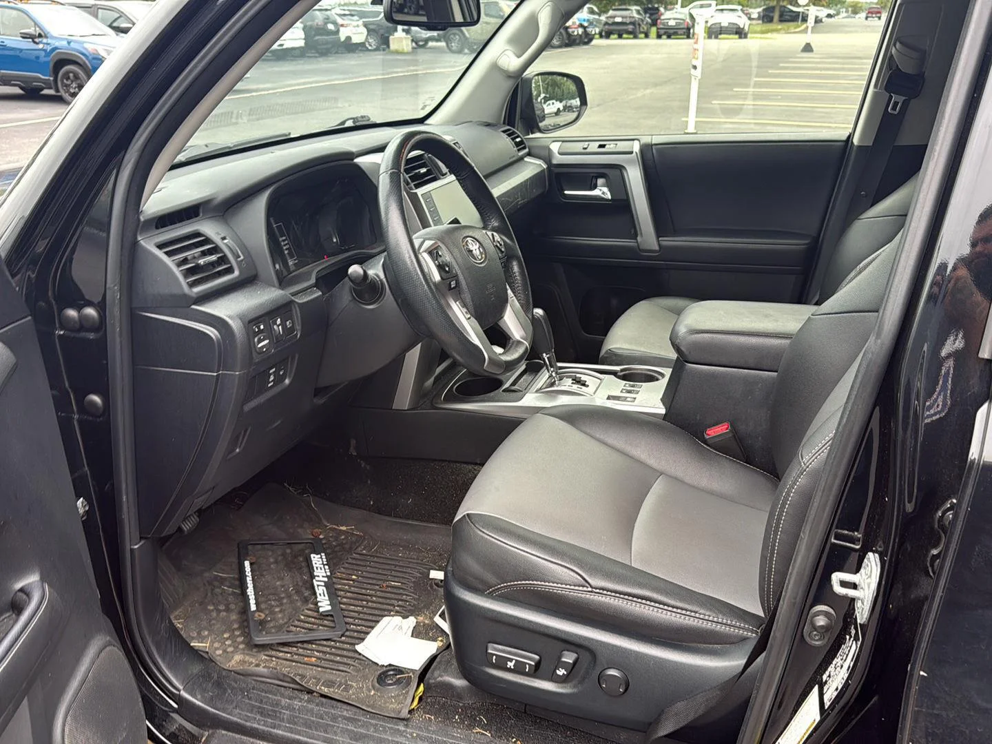 Used 2022 Midnight Black Metallic Toyota SR5 Premium image 16