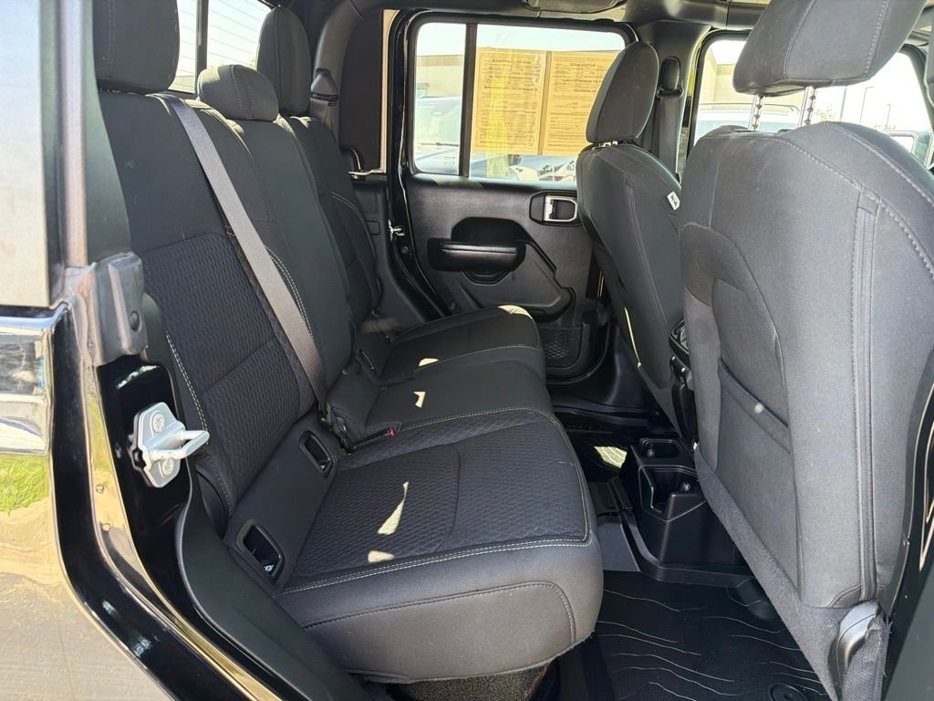 Used 2021 Black Jeep Sport image 19