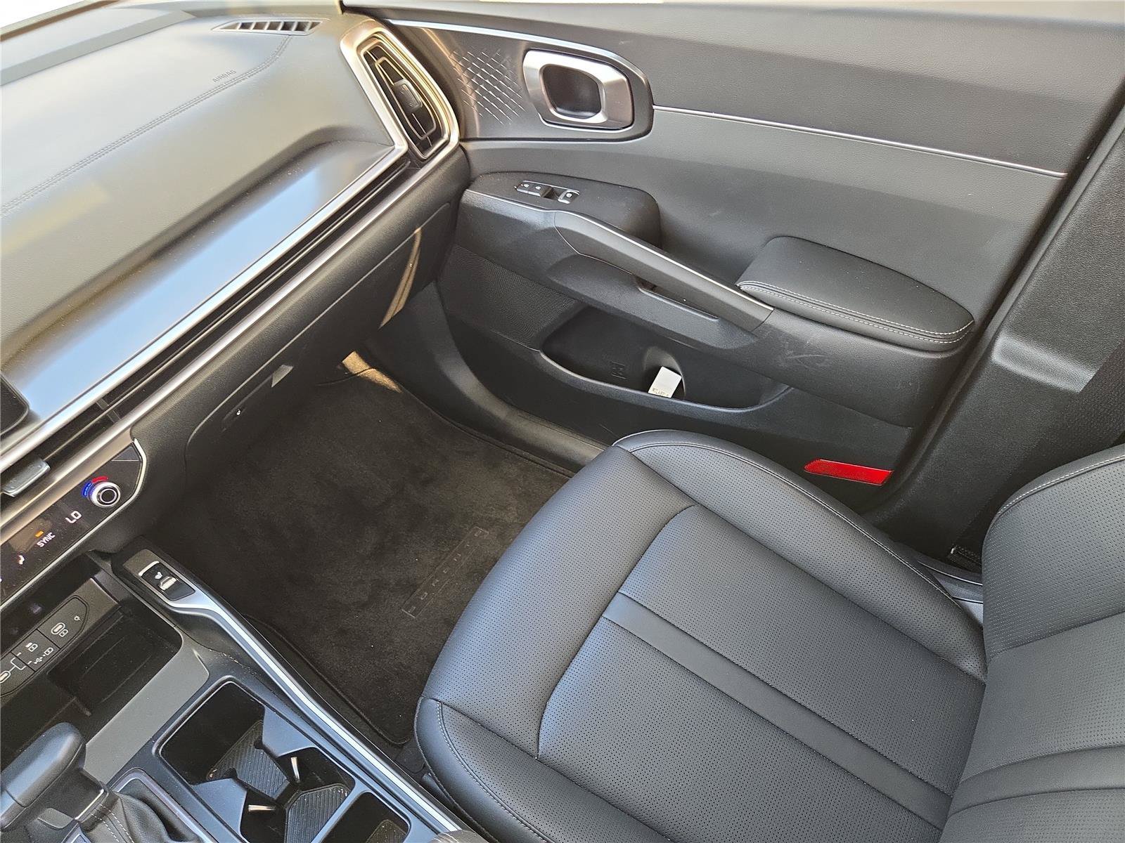 Certified Used 2025 Glacial White Pearl Kia S image 15