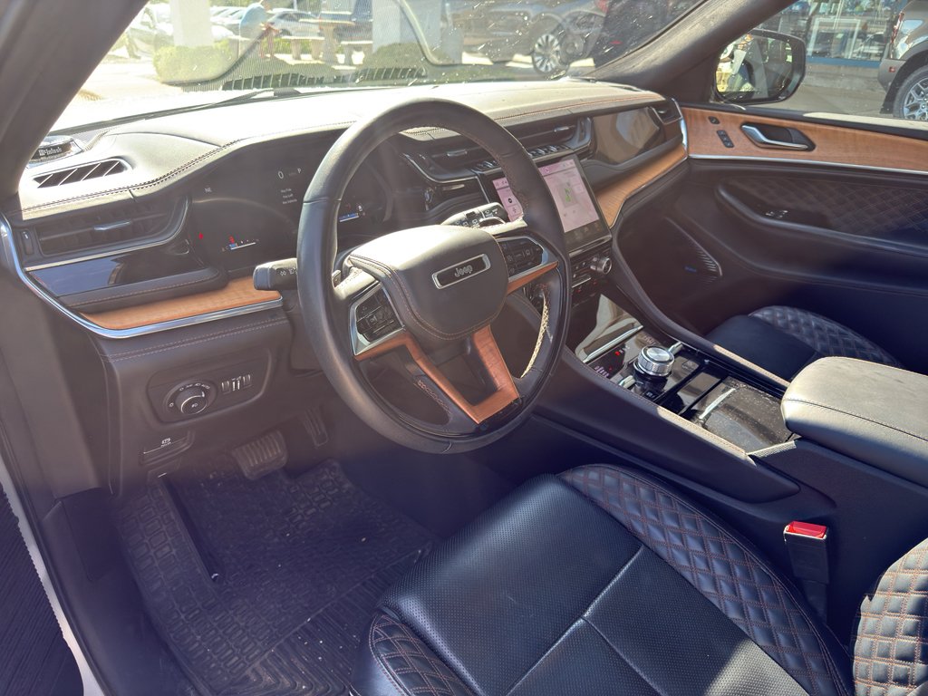 Used 2023 Black Clearcoat Jeep Summit Reserve image 10