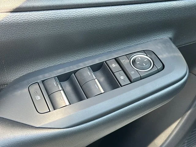 2026 Toyota Prius Plug-in Hybrid XSE Premium - Photo 15