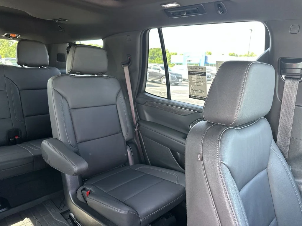 Used 2024 White Chevrolet Z71 image 14