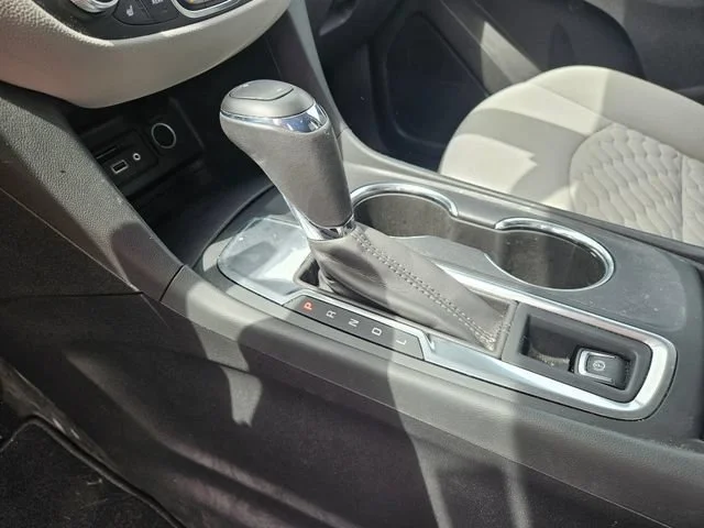 Used 2019 SILVER ICE METALLIC Chevrolet LT image 24