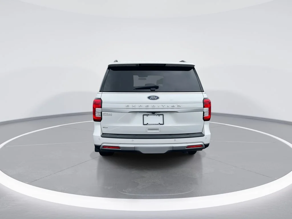 Used 2022 White Ford XLT image 7