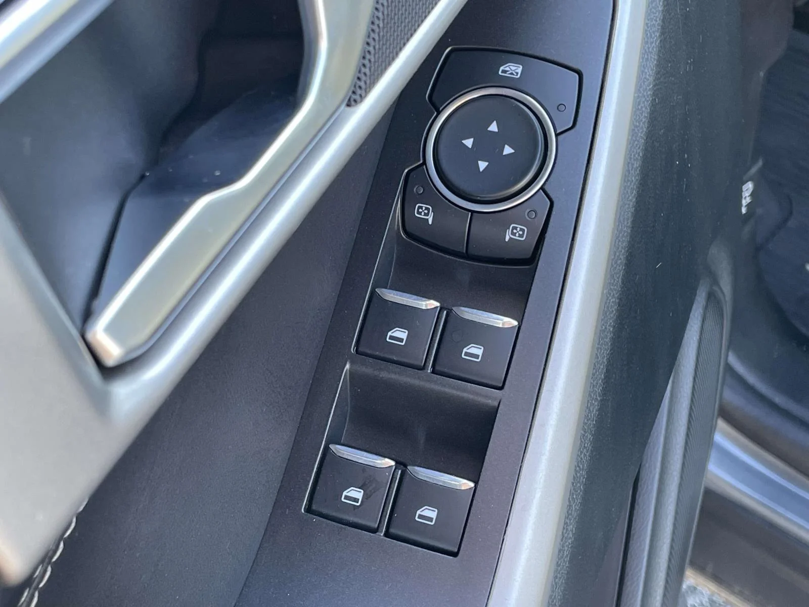 Used 2024 Carbonized Gray Metallic Ford XLT image 6