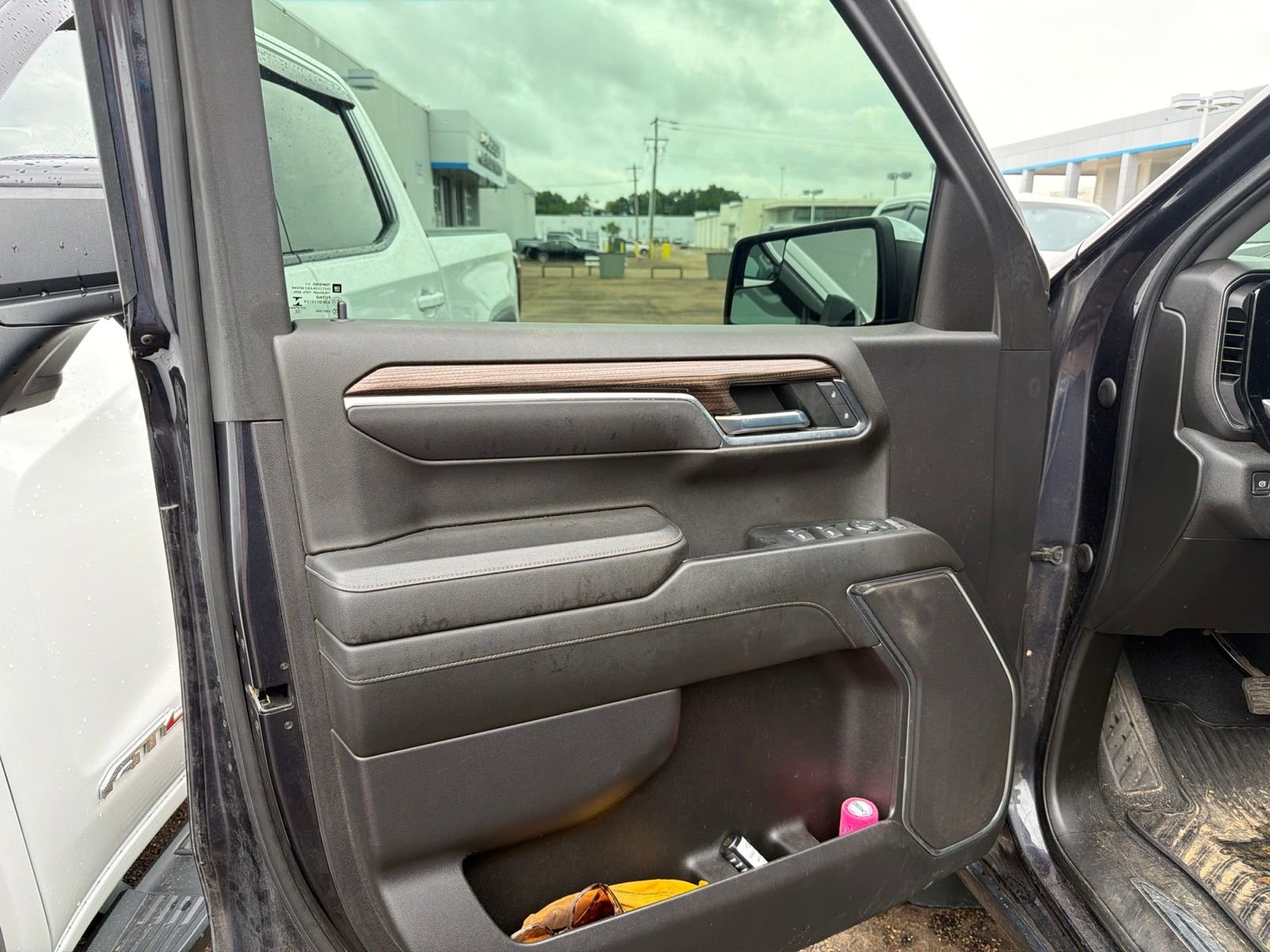 Used 2022 Gray Chevrolet LT image 19