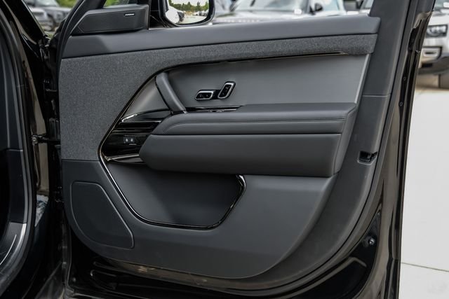 Used 2025 Black Land Rover SE image 50