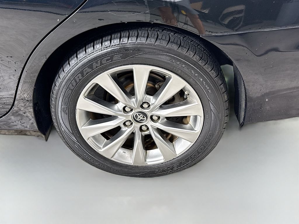 Used 2015 Attitude Black Toyota XLE image 31