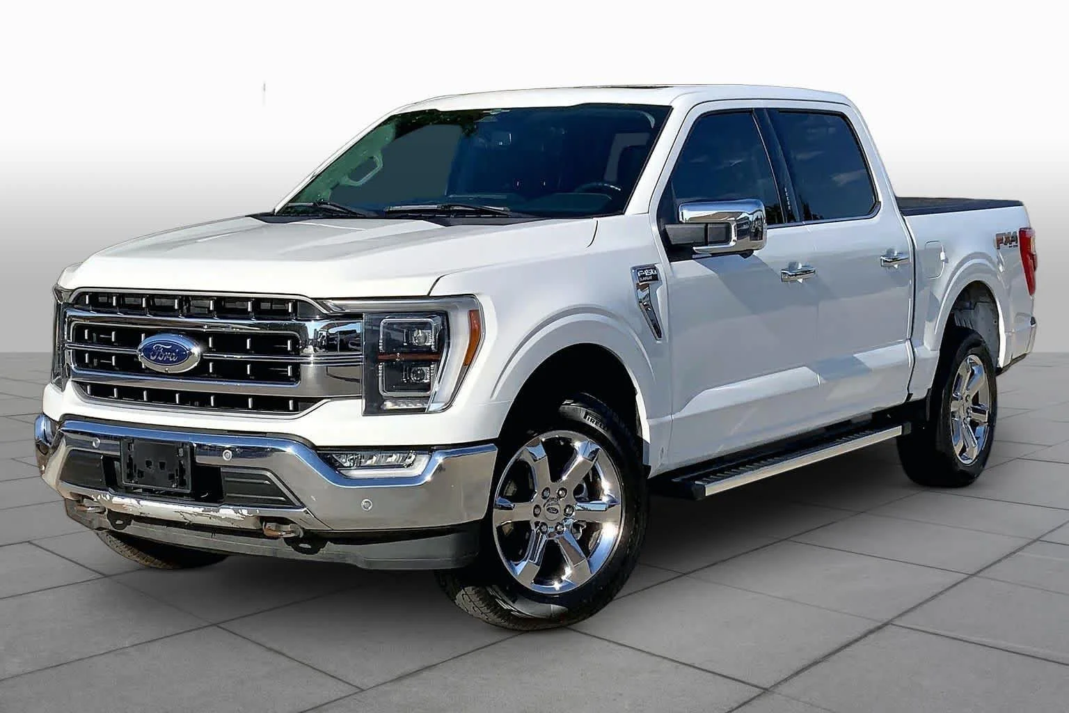2023 Ford F-150 Lariat 4x4 SuperCrew 5-1/2 Box's photo