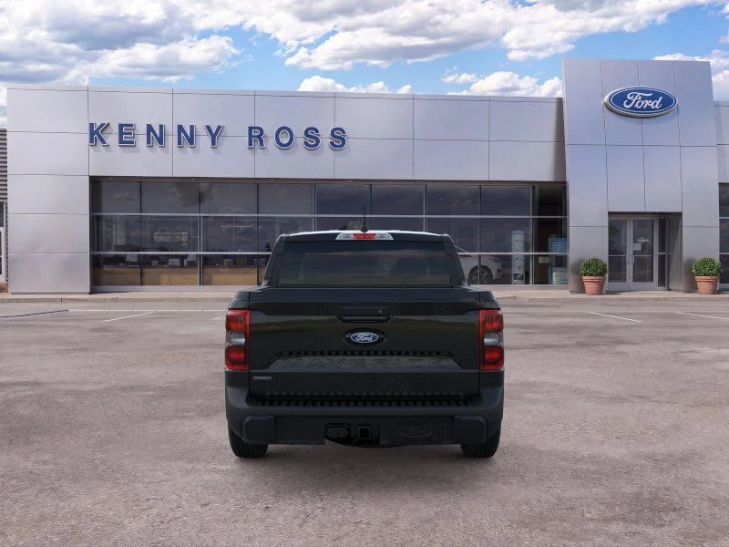New 2026 Shadow Black Ford XLT image 7