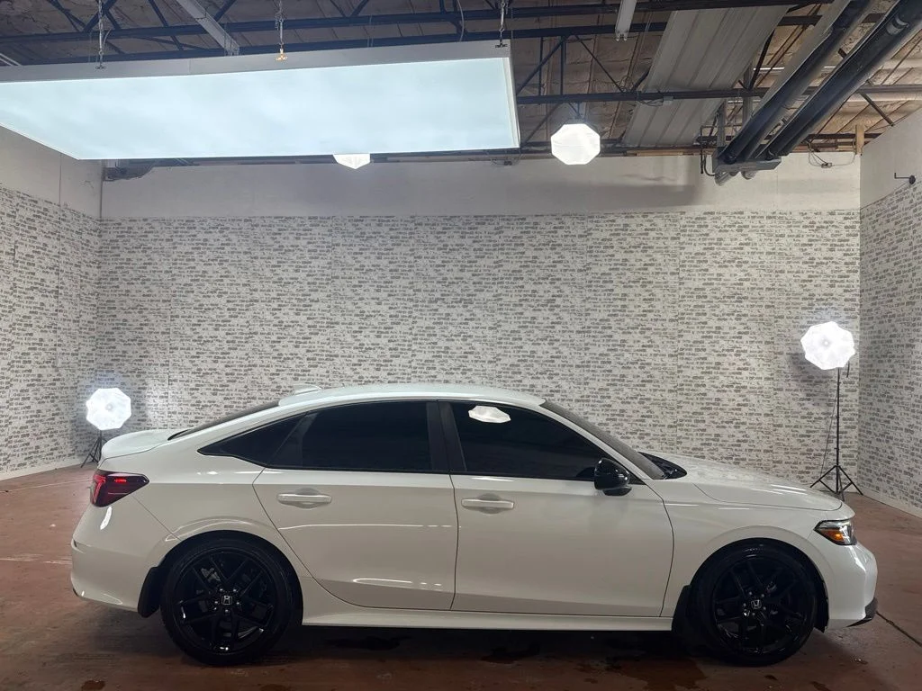 Used 2025 Platinum White Pearl Honda Sport image 8