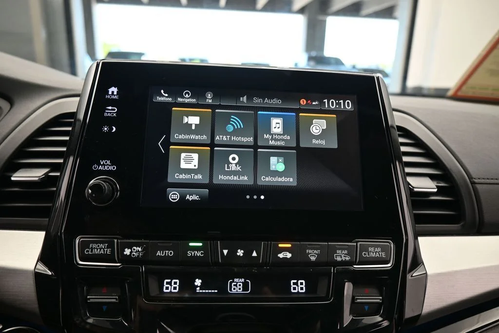 Used 2019 White Honda Elite image 26