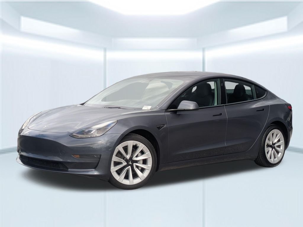 2023 Tesla Model 3 -'s photo