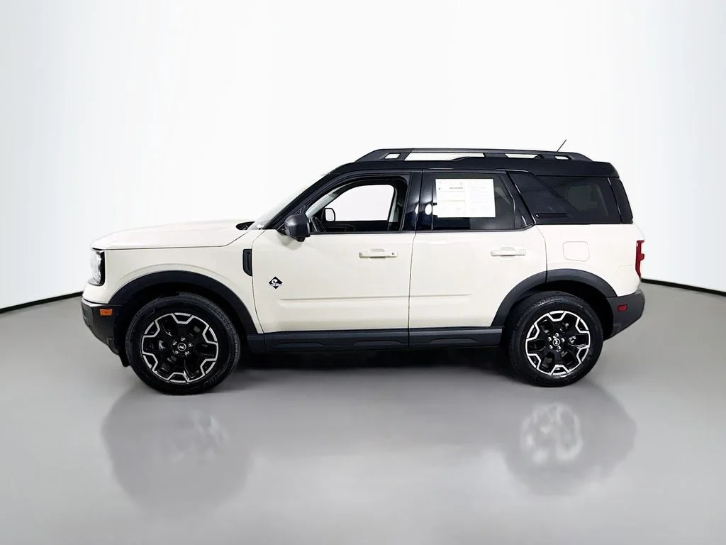 Used 2025 Desert Sand Ford Outer Banks image 9